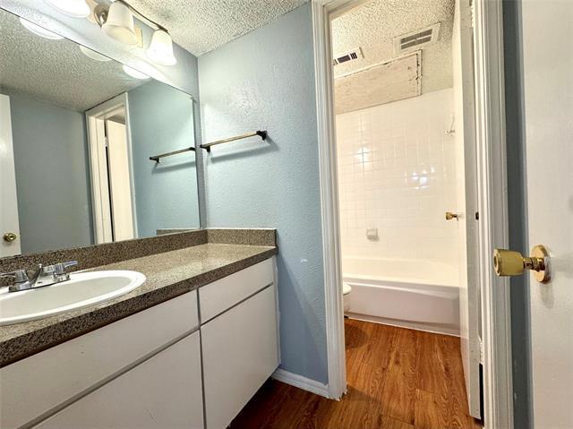 Building Photo - 2315 Trellis Pl