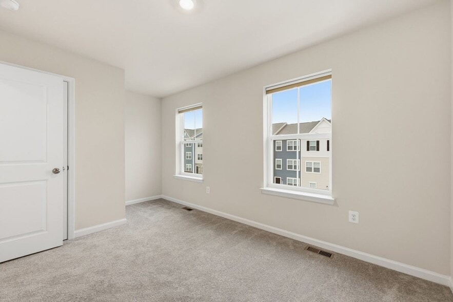 Building Photo - 336 Mineral Springs Rd