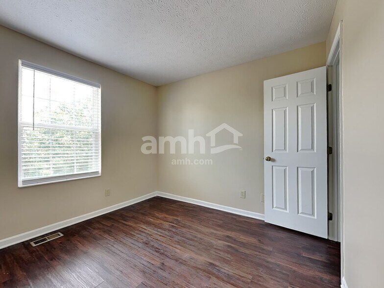 Building Photo - 4857 Rialto Ridge Dr
