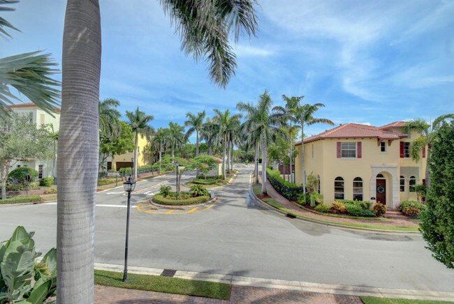 Building Photo - 81 Via Poinciana St