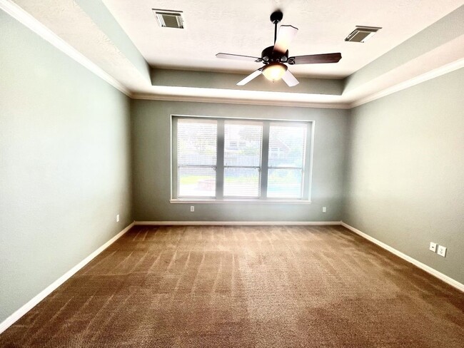 Building Photo - 5110 Shadow Breeze Ln