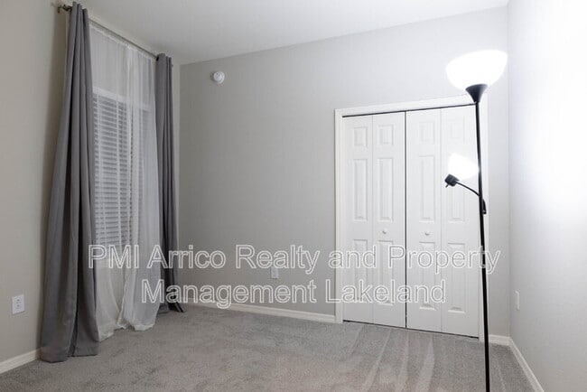 Building Photo - 1069 Montgomery Ln