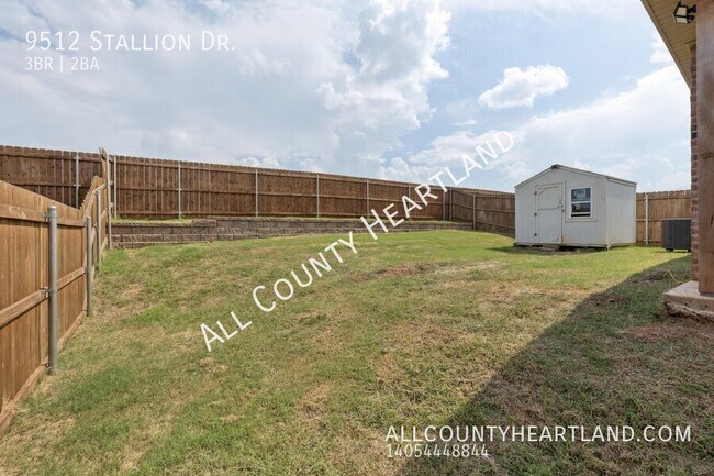 Building Photo - 9512 Stallion Dr