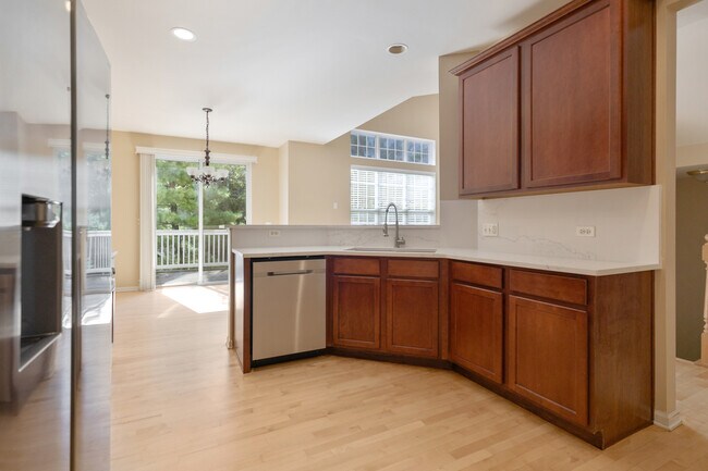 Building Photo - 419 Vaughn Cir