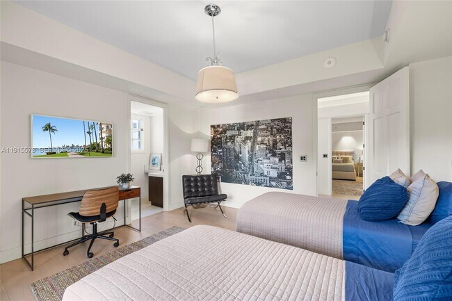 Building Photo - 4924 Fisher Island Dr