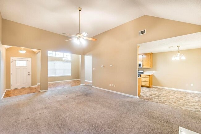 Building Photo - 205 Carver Ct