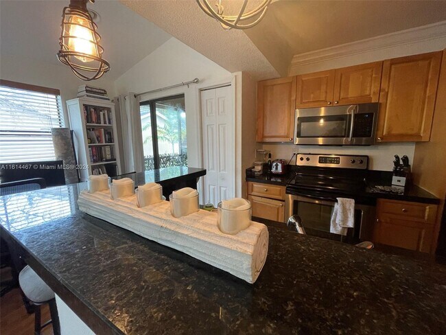 Building Photo - 10680 SW 155th Pl