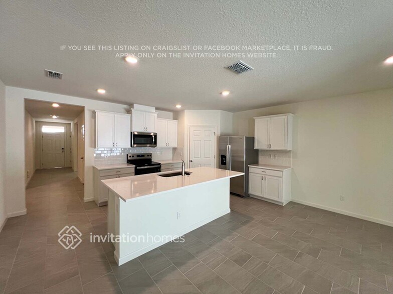 Building Photo - 493 Seaspray Dr