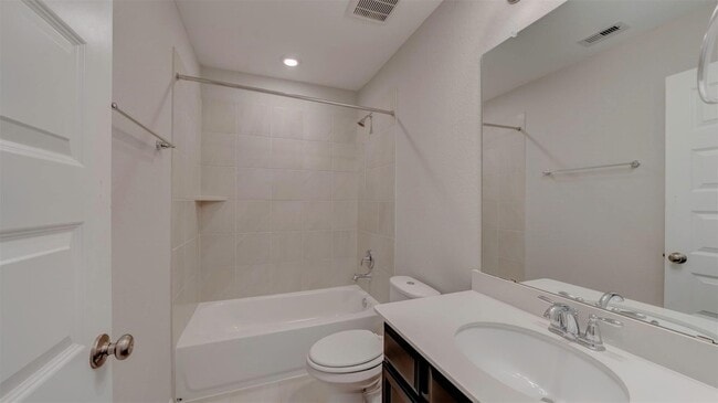 Building Photo - 2208 Gadwall Ct
