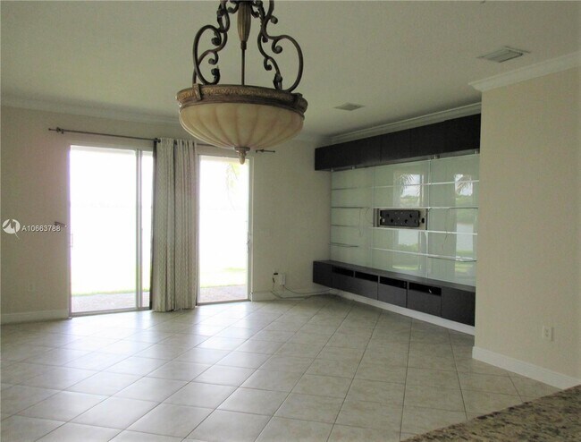 Building Photo - 17992 41st SW St