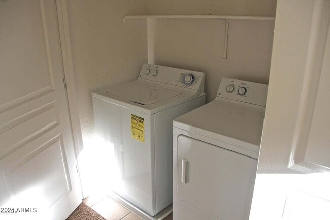 Building Photo - 1918 E Harrison St