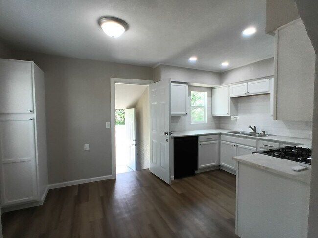 Building Photo - It's ready! New Remodel