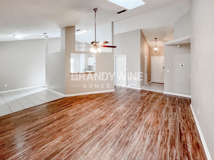 Building Photo - 439 Moby Dick Dr N