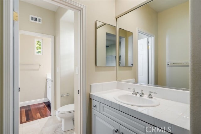 Building Photo - 82 Passage