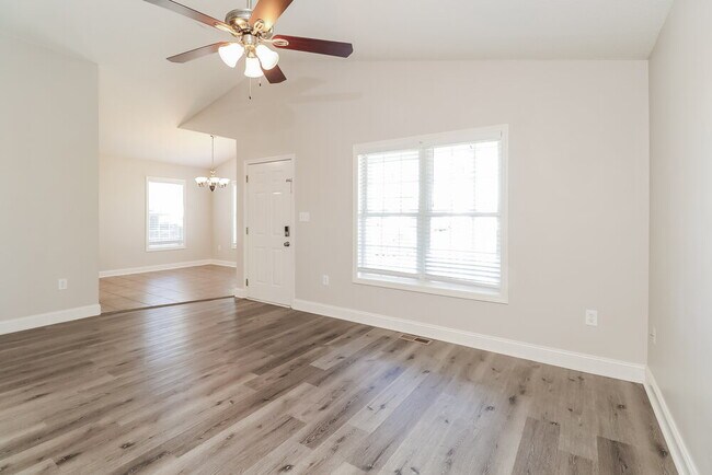 Building Photo - 4525 Carol Ct