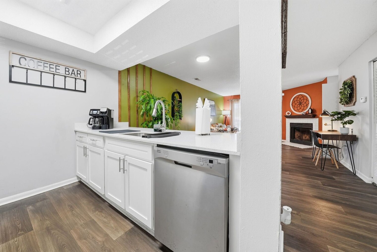 Building Photo - 8307 Royal Sand Cir