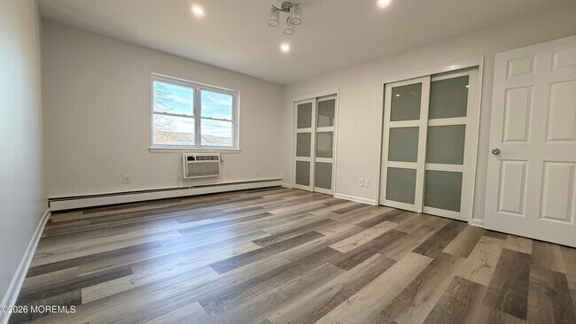 Building Photo - 4 Windsor Terrace