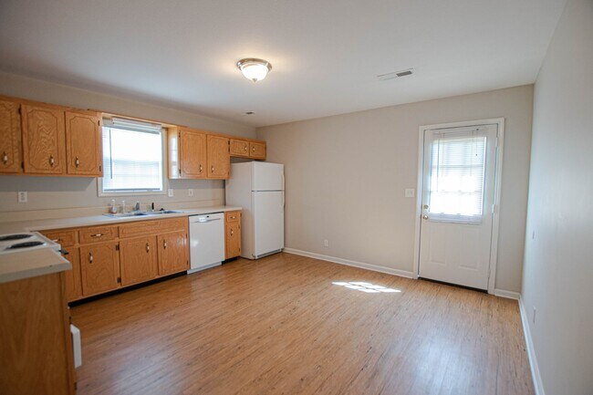 Building Photo - 293 Executive Ave
