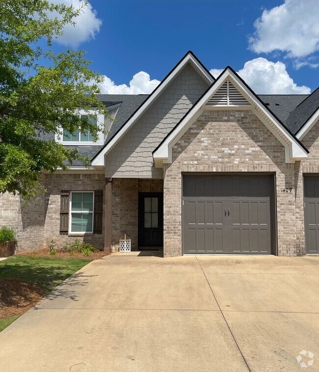 Building Photo - Rosemary Gate Townhome