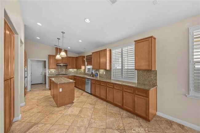 Building Photo - 1310 Sunburst Dr