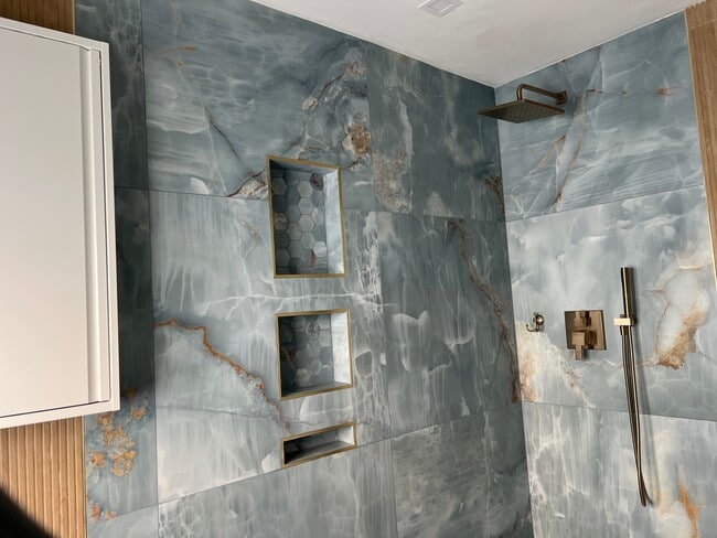 Building Photo - 425 NE 103rd St