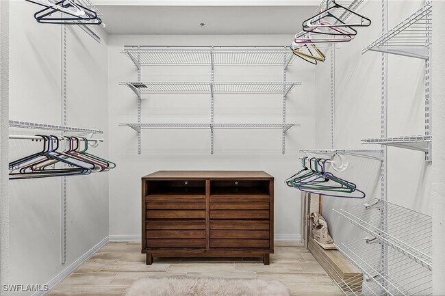 Building Photo - 401 Bayfront Pl