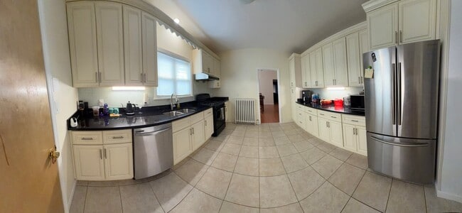 Building Photo - 34 Franklin St