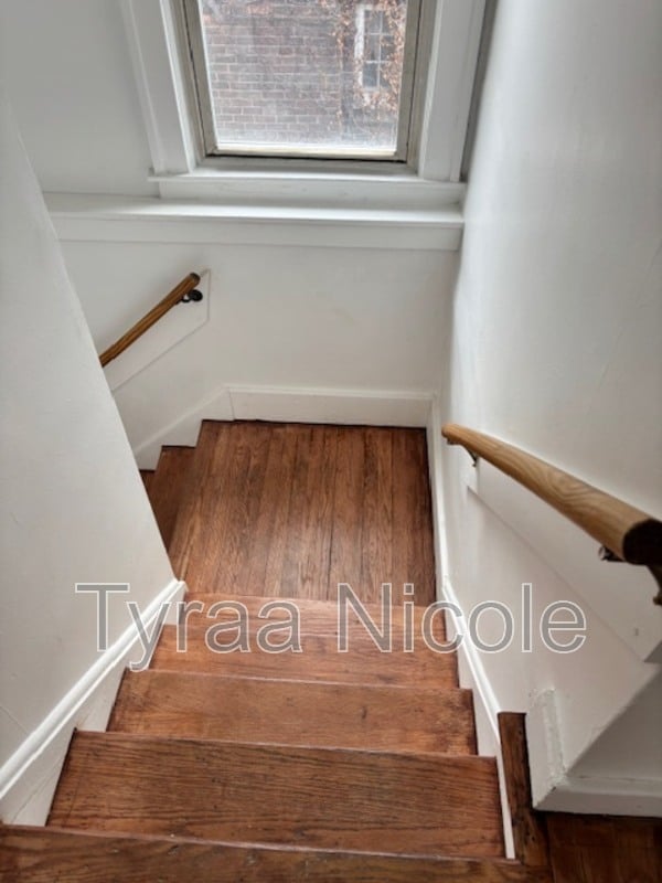 Building Photo - 15353 Lauder St