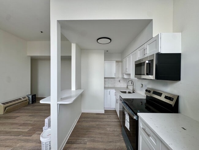 Building Photo - 5600-6 Germantown Ave