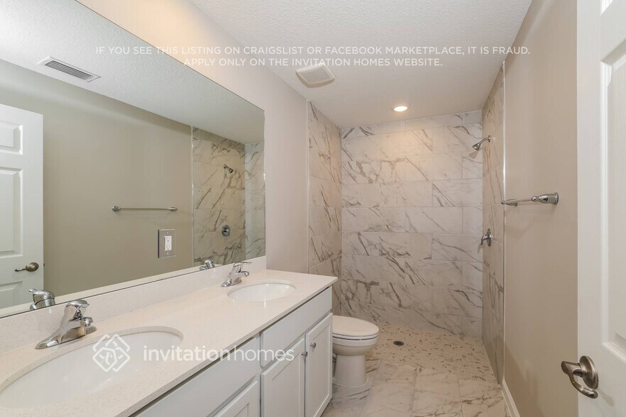 Building Photo - 313 SW Nativity Terrace