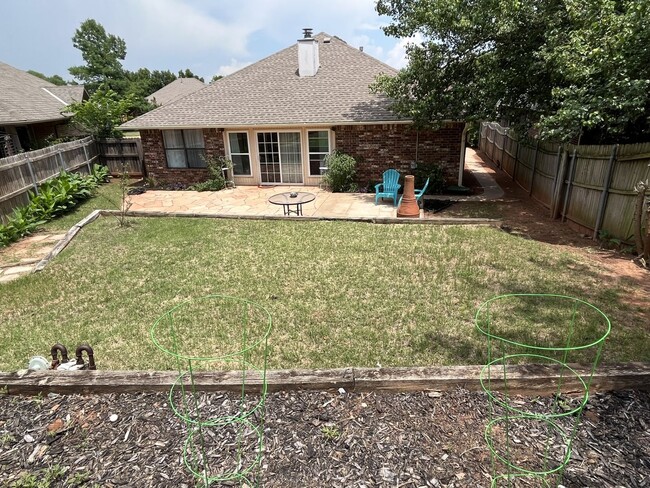 Building Photo - 3 bed in Edmond schools, great location wi...