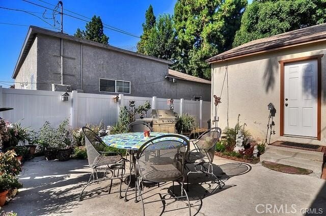 Building Photo - 5538 Premiere Ave