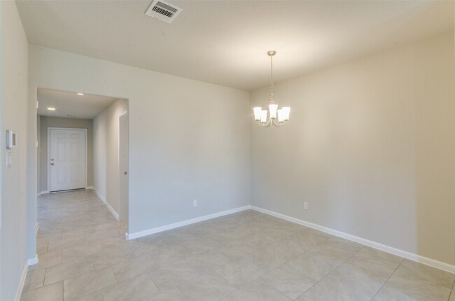 Building Photo - 2213 Del Mar Dr