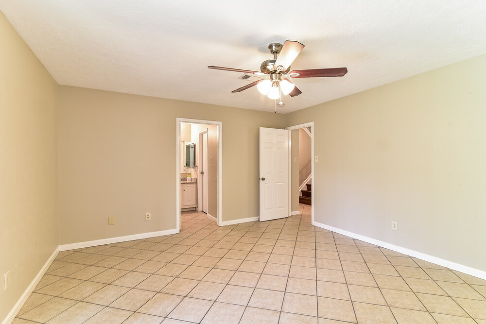 Building Photo - 15515 Windy Cove Dr