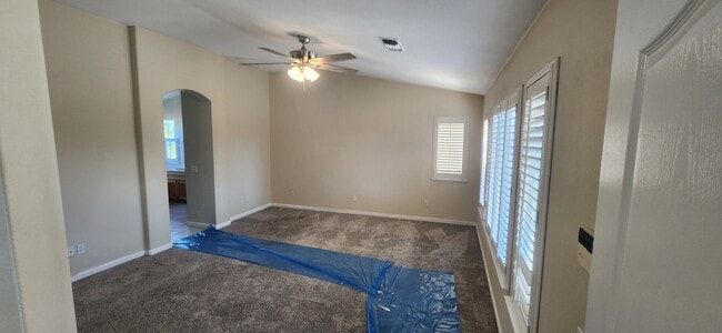 Building Photo - 267 W Springer Dr