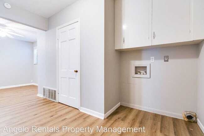 Building Photo - 3 br, 2 bath House - 2312 W. Ave K