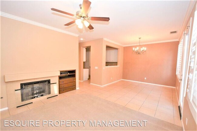 Building Photo - 4520 Calle Argolla