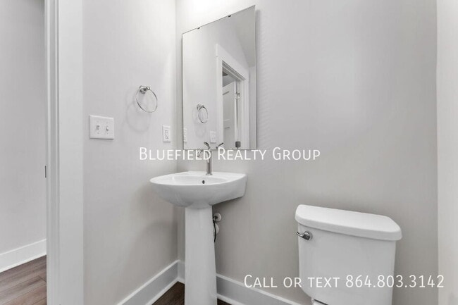 Building Photo - 1317 Algeddis Dr