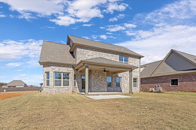 Building Photo - NEW Move in Ready Home!
