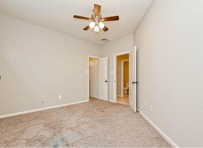 Building Photo - 123 Mimosa Silk Ct