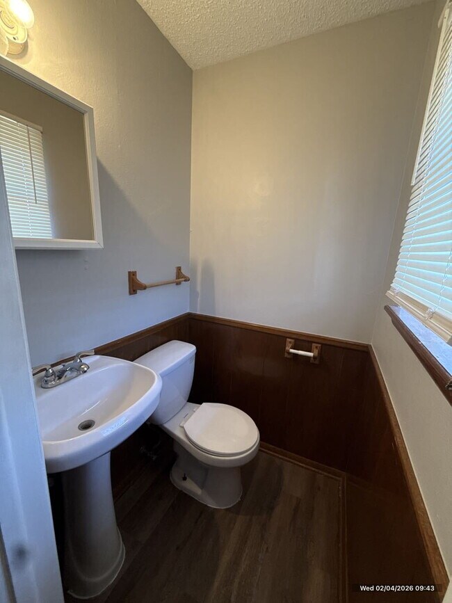 Building Photo - 629 Reynolds Rd