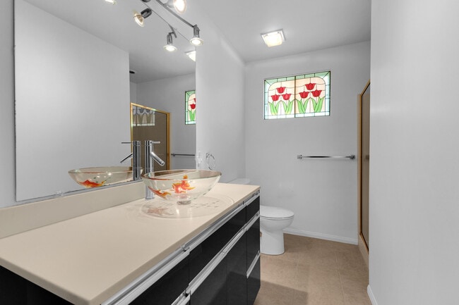 Building Photo - 39124 Channel Dr