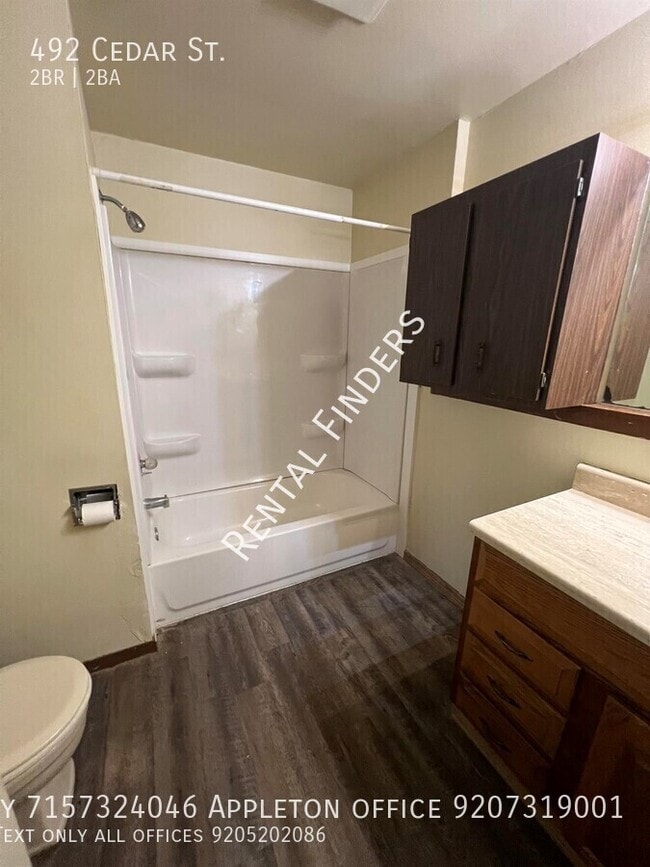 Building Photo - 492 Cedar St