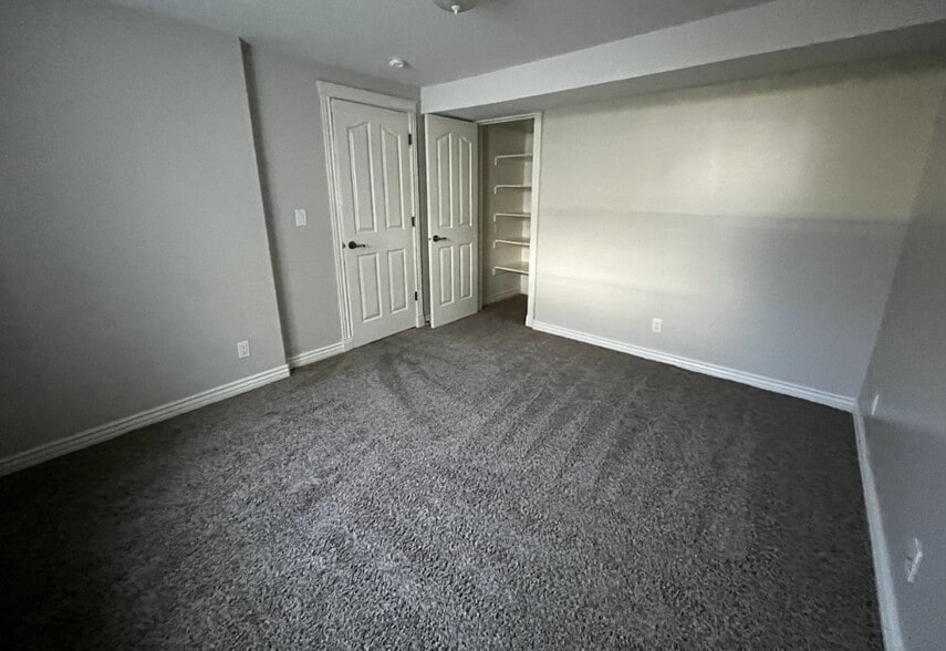 Building Photo - 1327 E 1150 S