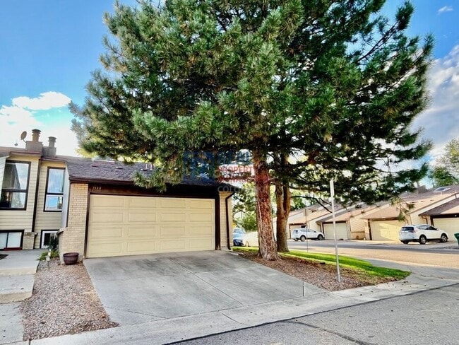 Building Photo - 1133 S Newland Pl