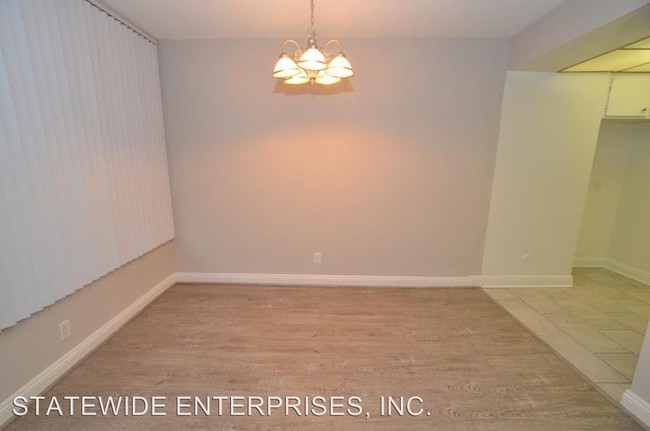 Building Photo - 9015-9015 Burton Way