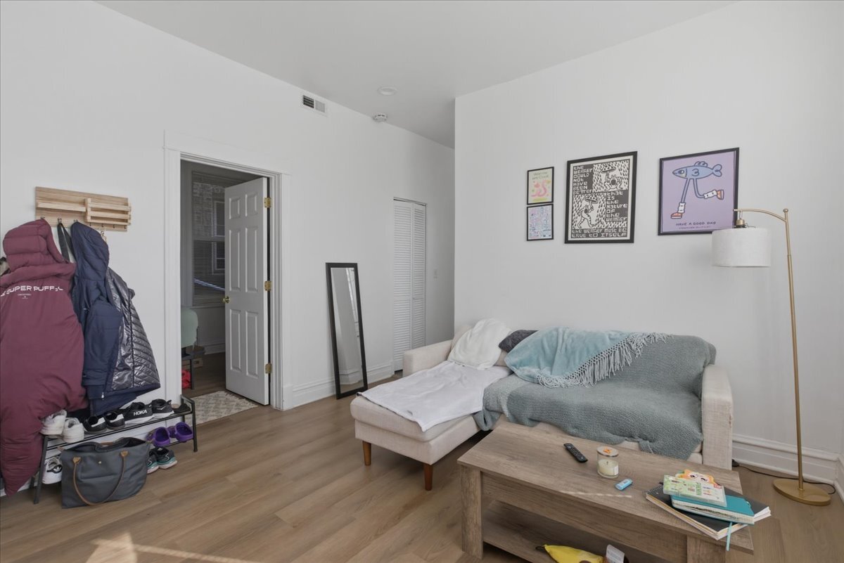 Building Photo - 2350 W Charleston St