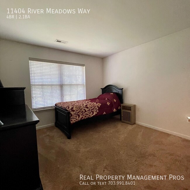 Building Photo - 11404 River Meadows Way