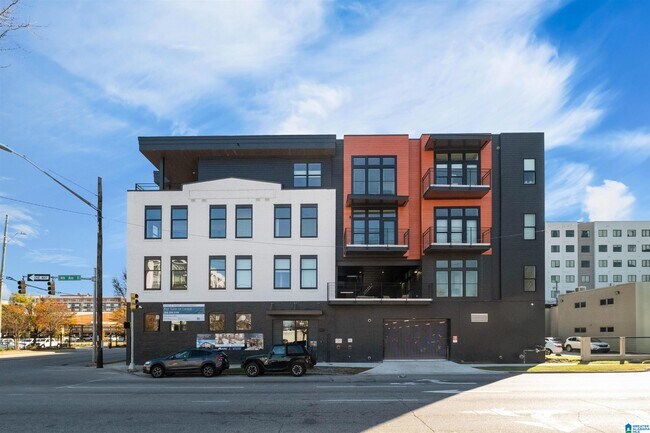 Building Photo - 1329 4th Ave S