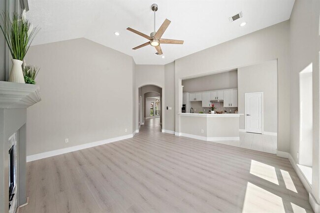 Building Photo - 2619 Cedarmoor Ct